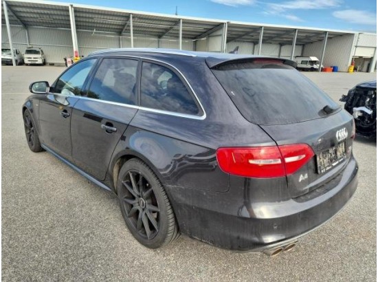 2015 Audi A4 Avant S line Sportpaket / plus quattro 2015 Audi A4 Avant S line Sportpaket / plus quattro