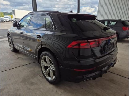 2024 Audi Q8 60 TFSI e quattro