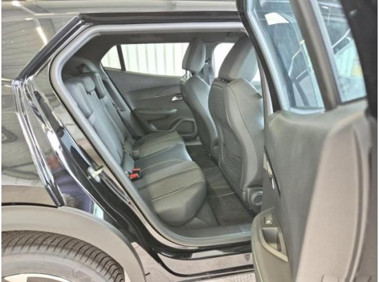 2025 Peugeot 2008 Hybrid 145 GT