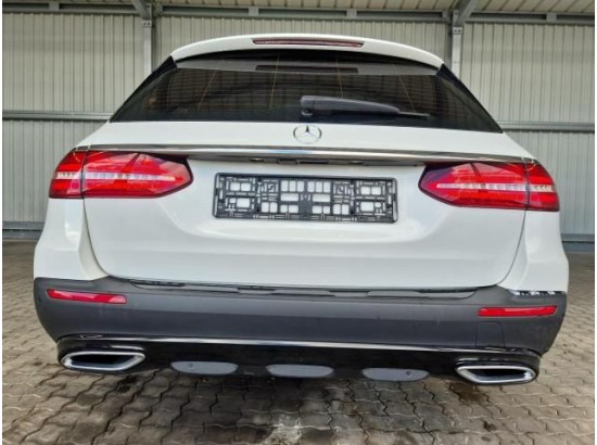 2021 Mercedes-Benz E -Klasse T-Modell E 450 4Matic All-Terrain 2021 Mercedes-Benz E -Klasse T-Modell E 450 4Matic All-Terrain