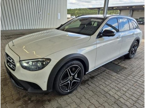 2021 Mercedes-Benz E -Klasse T-Modell E 450 4Matic All-Terrain 2021 Mercedes-Benz E -Klasse T-Modell E 450 4Matic All-Terrain