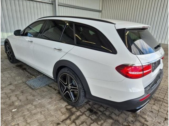 2021 Mercedes-Benz E -Klasse T-Modell E 450 4Matic All-Terrain 2021 Mercedes-Benz E -Klasse T-Modell E 450 4Matic All-Terrain