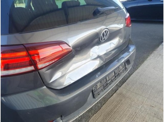 2019 Volkswagen Golf VII Lim. Highline BMT/Start-Stopp 2019 Volkswagen Golf VII Lim. Highline BMT/Start-Stopp