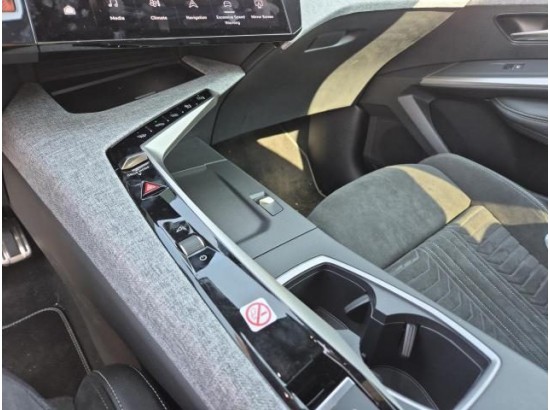 2025 Peugeot 3008 Hybrid 145 GT 2025 Peugeot 3008 Hybrid 145 GT