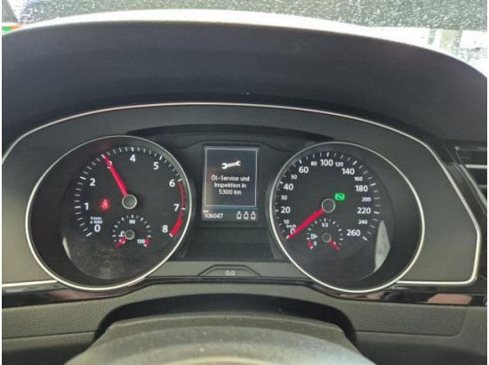 2023 Volkswagen Passat Variant Business