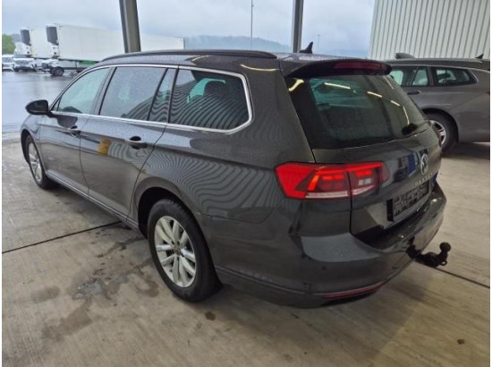 2023 Volkswagen Passat Variant Business