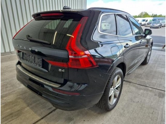 2022 Volvo XC60 Momentum 2WD