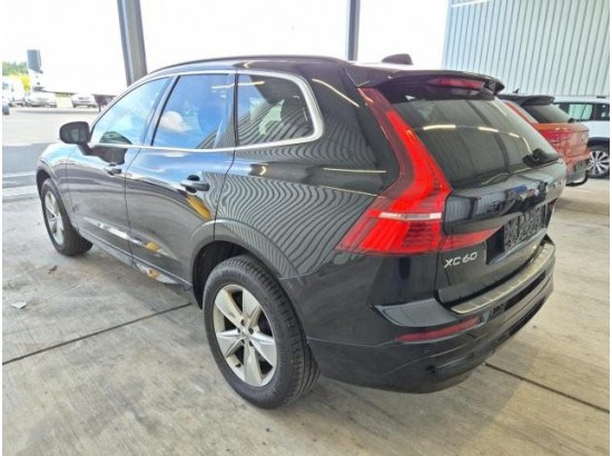 2022 Volvo XC60 Momentum 2WD