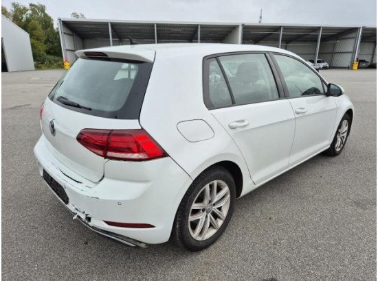 2018 Volkswagen Golf VII Lim. Comfortline BMT/Start-Stopp 2018 Volkswagen Golf VII Lim. Comfortline BMT/Start-Stopp