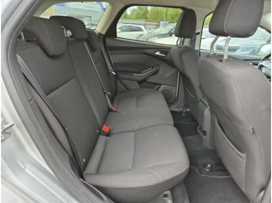 2016 Ford Focus Turnier Business
