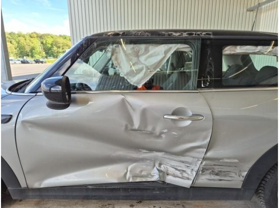 2023 Mini Mini Cooper Essential Trim 2023 Mini Mini Cooper Essential Trim