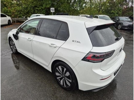 2025 Volkswagen Golf VIII Lim. 1.5 eTSI 110 kW Goal 2025 Volkswagen Golf VIII Lim. 1.5 eTSI 110 kW Goal