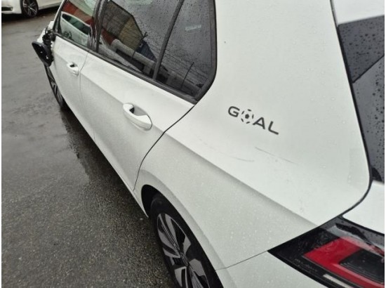 2025 Volkswagen Golf VIII Lim. 1.5 eTSI 110 kW Goal 2025 Volkswagen Golf VIII Lim. 1.5 eTSI 110 kW Goal