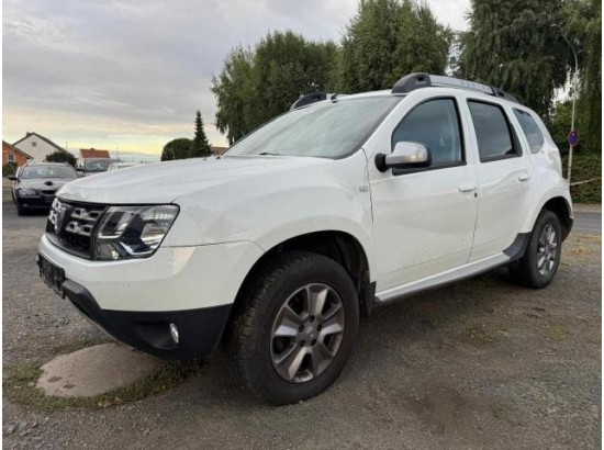 2015 Dacia Duster I Celebration 4x2 2015 Dacia Duster I Celebration 4x2
