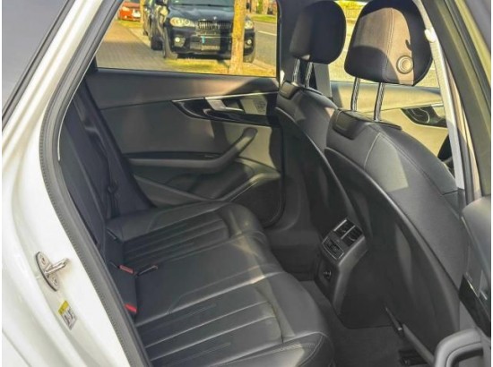 2017 Audi A4 Avant quattro basis 2017 Audi A4 Avant quattro basis
