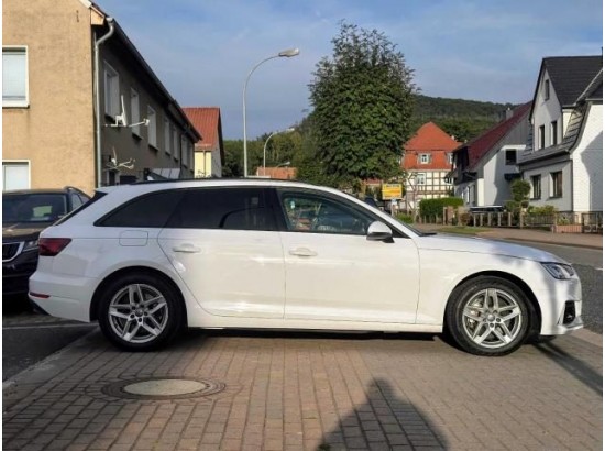 2017 Audi A4 Avant quattro basis 2017 Audi A4 Avant quattro basis