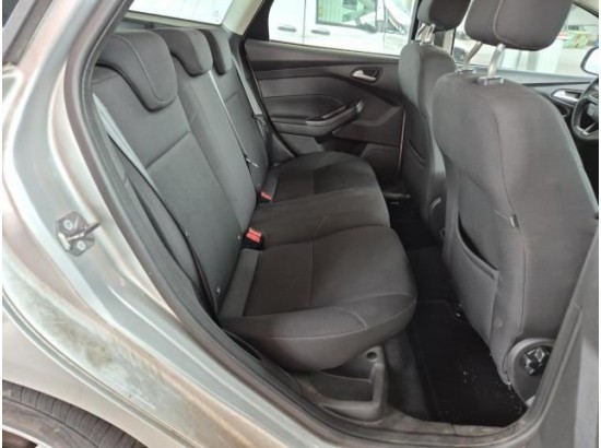 2016 Ford Focus Turnier Business