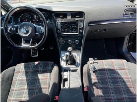 2015 Volkswagen Golf VII Lim. GTI Performance BMT