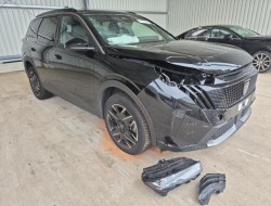 2025 Peugeot 5008 Hybrid 136 Allure