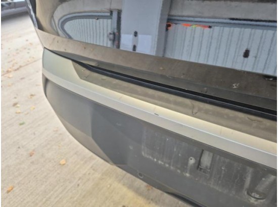 2025 Peugeot 5008 Hybrid 136 Allure