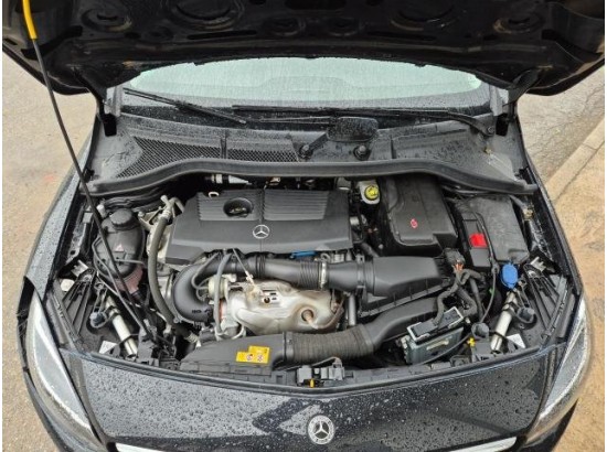 2018 Mercedes-Benz B -Klasse B 180 2018 Mercedes-Benz B -Klasse B 180