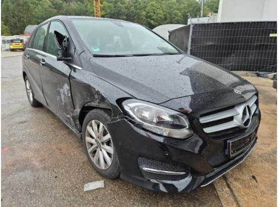 2018 Mercedes-Benz B -Klasse B 180 2018 Mercedes-Benz B -Klasse B 180