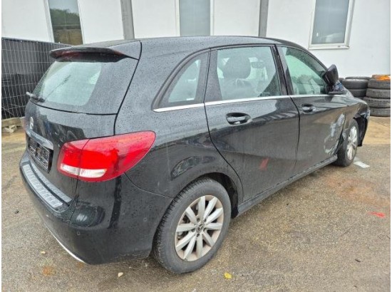 2018 Mercedes-Benz B -Klasse B 180 2018 Mercedes-Benz B -Klasse B 180