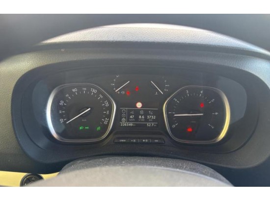 2017 Toyota Proace Verso L2 Shuttle Comfort 2017 Toyota Proace Verso L2 Shuttle Comfort