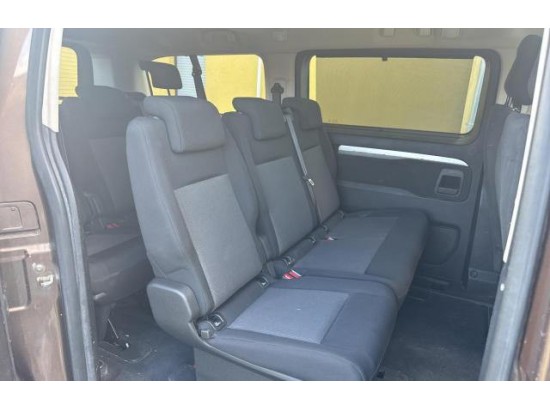 2017 Toyota Proace Verso L2 Shuttle Comfort 2017 Toyota Proace Verso L2 Shuttle Comfort