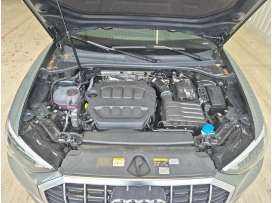 2025 Audi Q3 40 TFSI quattro advanced
