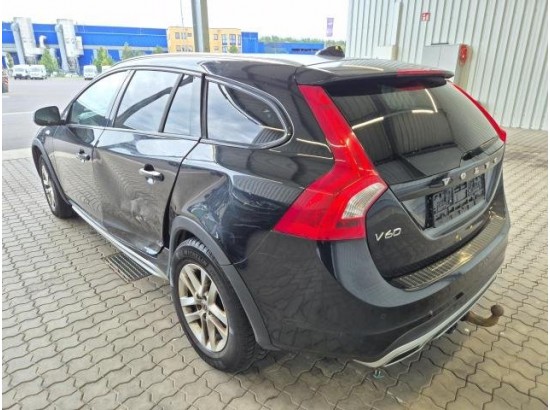 2015 Volvo V60 Cross Country Summum AWD 2015 Volvo V60 Cross Country Summum AWD
