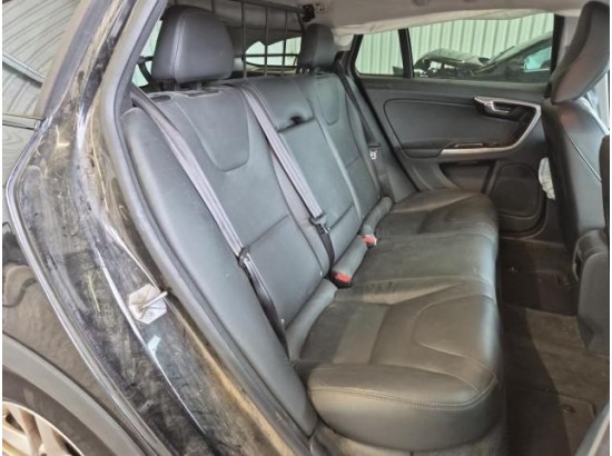 2015 Volvo V60 Cross Country Summum AWD 2015 Volvo V60 Cross Country Summum AWD