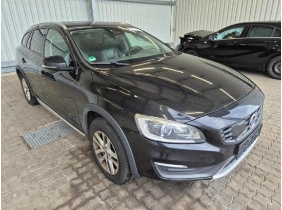 2015 Volvo V60 Cross Country Summum AWD 2015 Volvo V60 Cross Country Summum AWD