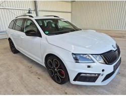 2017 Skoda Octavia Combi RS 2017 Skoda Octavia Combi RS