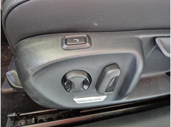 2025 Volkswagen Passat Variant 1.5 eTSI 110 kW Business