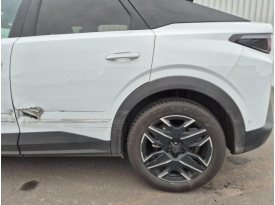 2025 Peugeot 3008 Hybrid 136 Allure