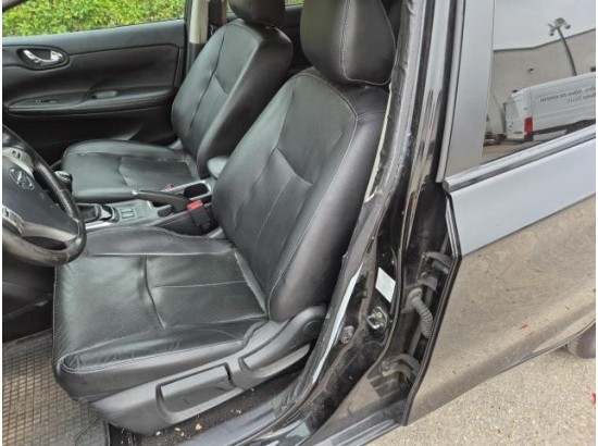 2015 Nissan Pulsar Tekna