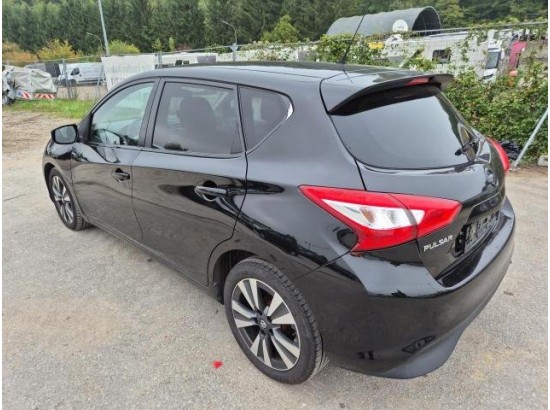 2015 Nissan Pulsar Tekna