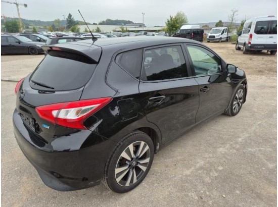 2015 Nissan Pulsar Tekna