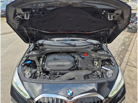 2024 BMW 1er Lim. 118 i Advantage 2024 BMW 1er Lim. 118 i Advantage