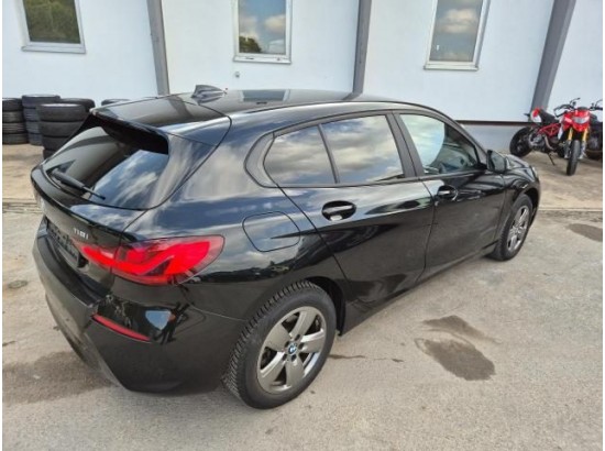 2024 BMW 1er Lim. 118 i Advantage 2024 BMW 1er Lim. 118 i Advantage