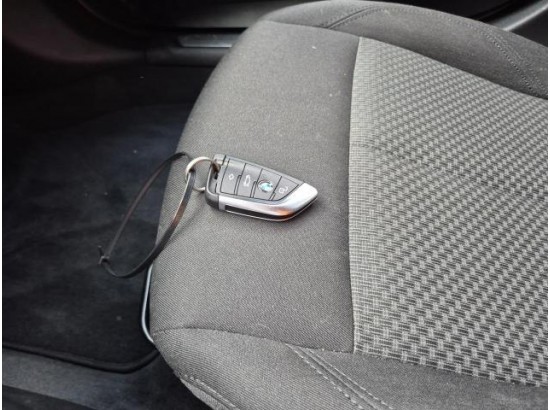 2024 BMW 1er Lim. 118 i Advantage 2024 BMW 1er Lim. 118 i Advantage