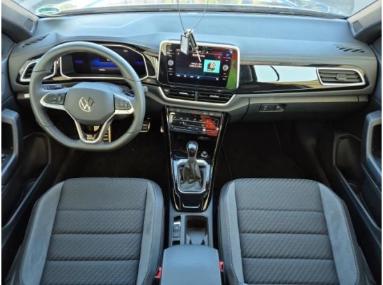 2025 Volkswagen T-Roc Cabriolet R-Line 2025 Volkswagen T-Roc Cabriolet R-Line