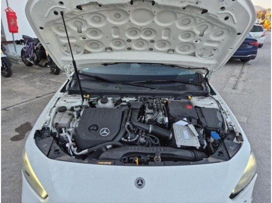 2020 Mercedes-Benz A -Klasse Lim. A 250 e Edition 2020 2020 Mercedes-Benz A -Klasse Lim. A 250 e Edition 2020