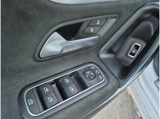 2020 Mercedes-Benz A -Klasse Lim. A 250 e Edition 2020 2020 Mercedes-Benz A -Klasse Lim. A 250 e Edition 2020