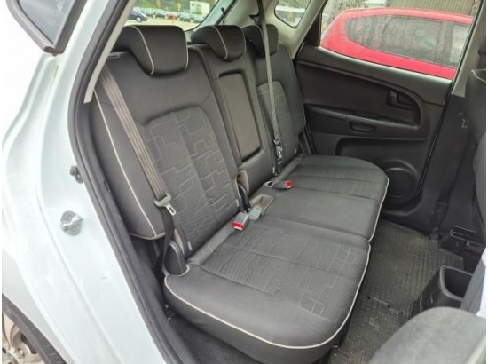 2016 Kia Venga UEFA Euro 2016 2016 Kia Venga UEFA Euro 2016