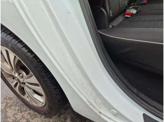 2016 Kia Venga UEFA Euro 2016 2016 Kia Venga UEFA Euro 2016