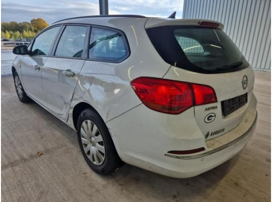 2015 Opel Astra J Sports Tourer Selection 2015 Opel Astra J Sports Tourer Selection