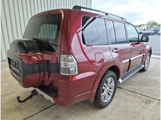 2017 Mitsubishi Pajero 3.2 DI-D Top 2017 Mitsubishi Pajero 3.2 DI-D Top