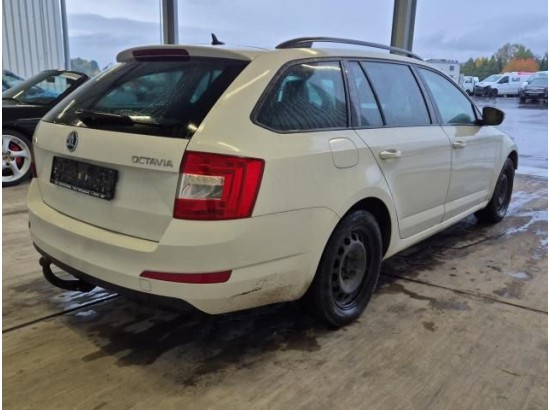 2015 Skoda Octavia Combi Ambition 2015 Skoda Octavia Combi Ambition